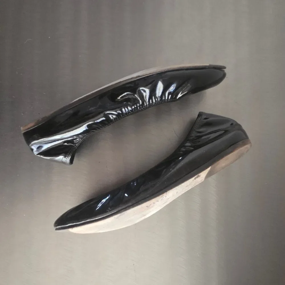 Lanvin Patent Leather Ballet Flats Round Toe Black Size 36 US 6